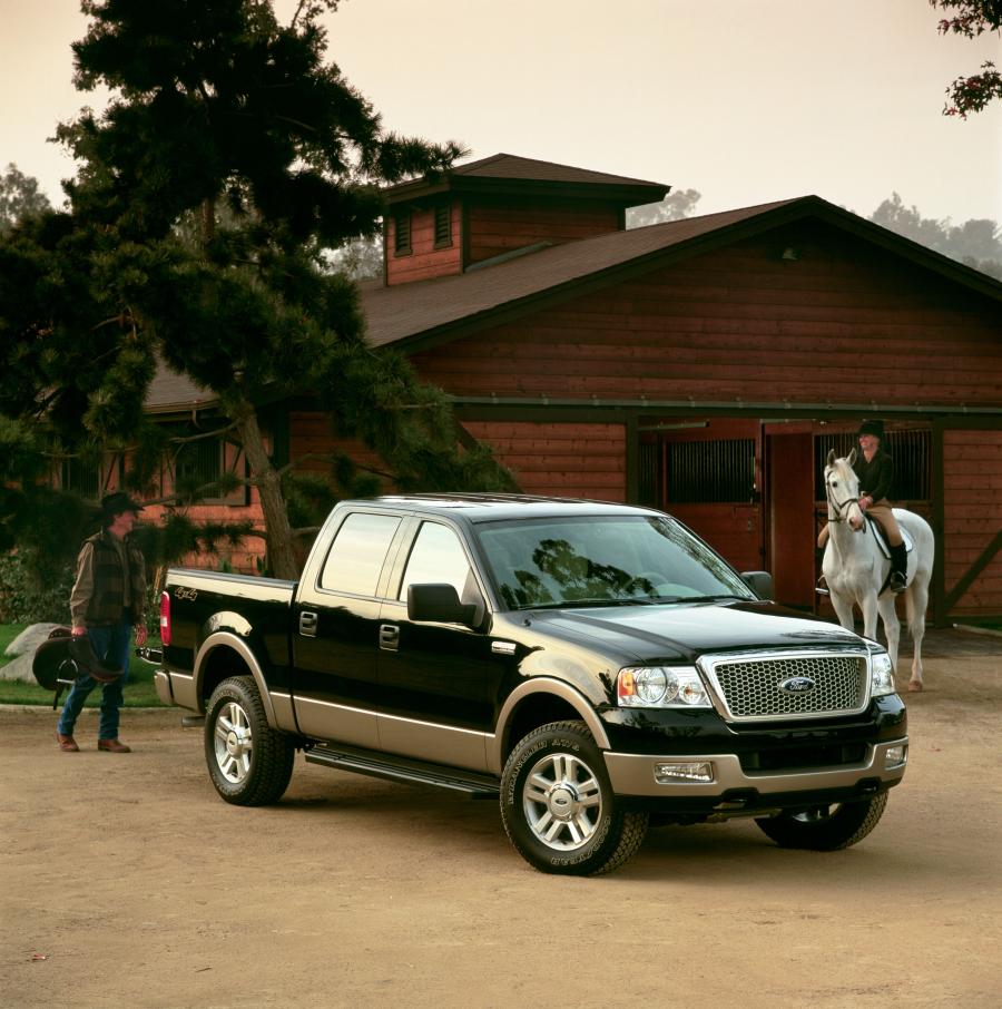  Ford F-150 Lariat SuperCrew 2004 года  (фото 4 из 17)